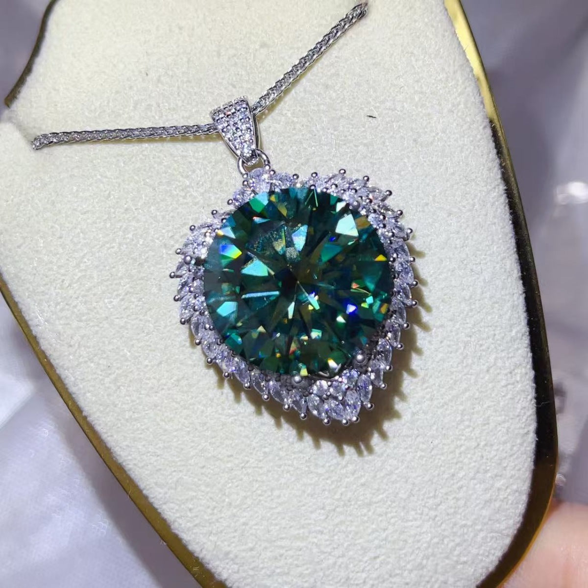 75026888-9d88-4d24-9e6d-dd4aadcc47d3-Max