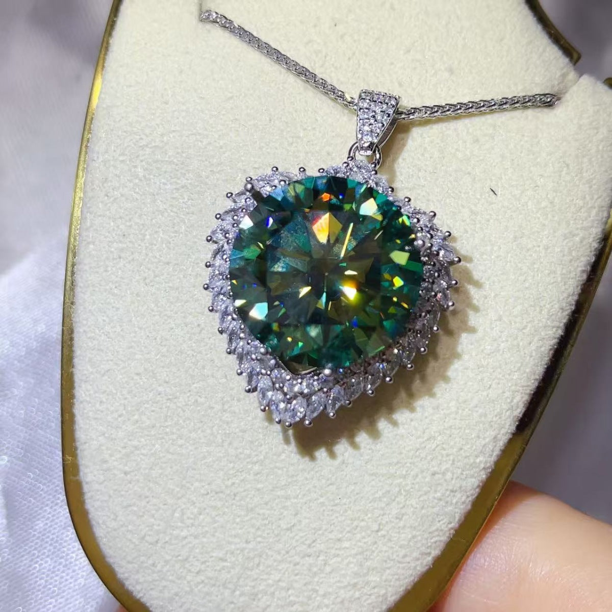 82ac7f52-9eb0-4d76-9446-5c3bd2af066a-Max